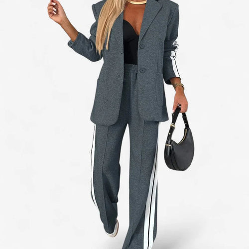 Ashley – Tweedelige Set Met Lange Mouwen Blazer En Wijd Pijp Broek